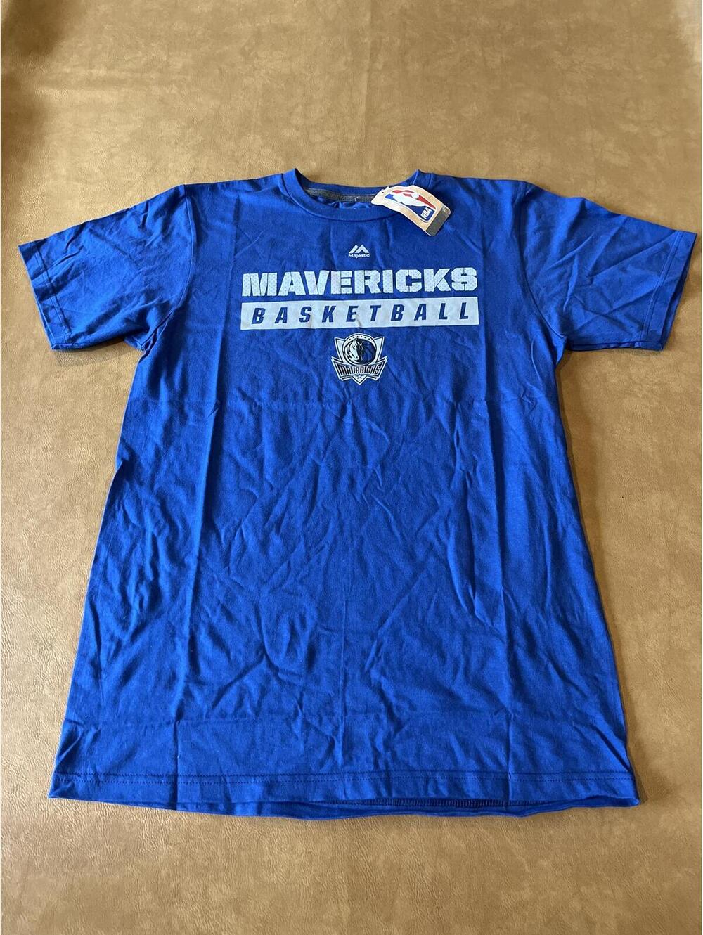 Dallas Mavericks Majestic T-Shirt Blue (Adult Medium) NWT